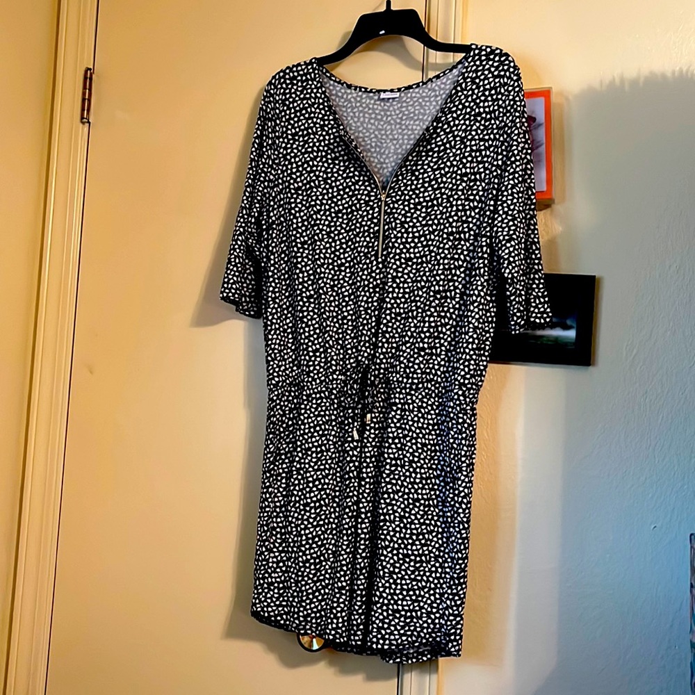 Lascana Zip Detail Dress. Black and white. Wear any season. Great with booties!